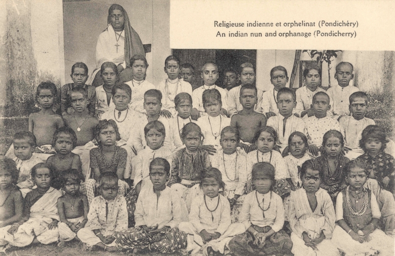 07-17 - Pondichery - religieuse indienne et orphelinat